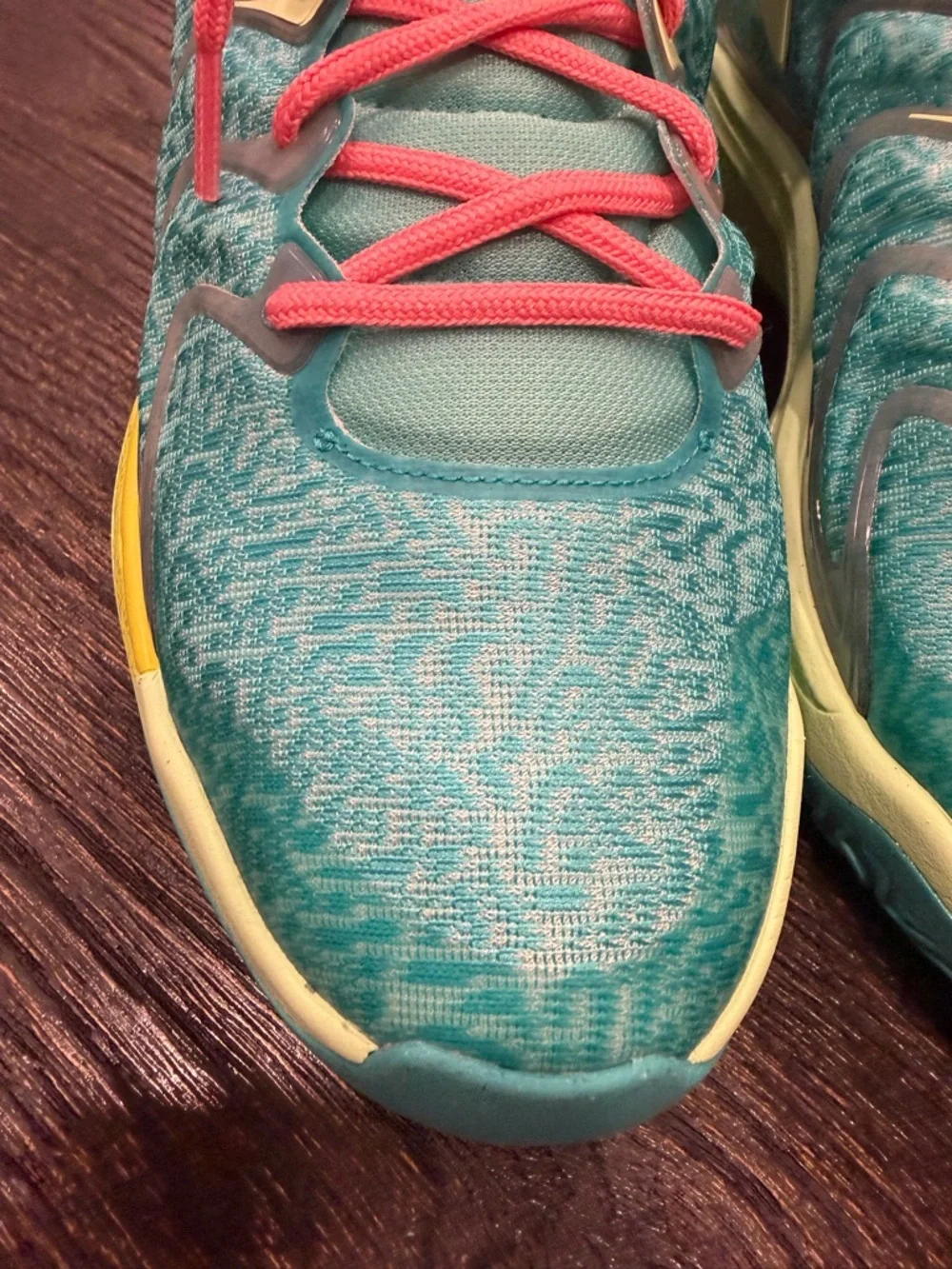 Nike Jonquel Jones KD 17 “Bahamas” Women’s Size 13